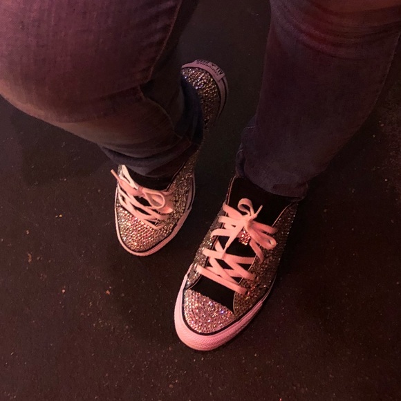 Custom Bling Converse🎀🎀 - Picture 5 of 5